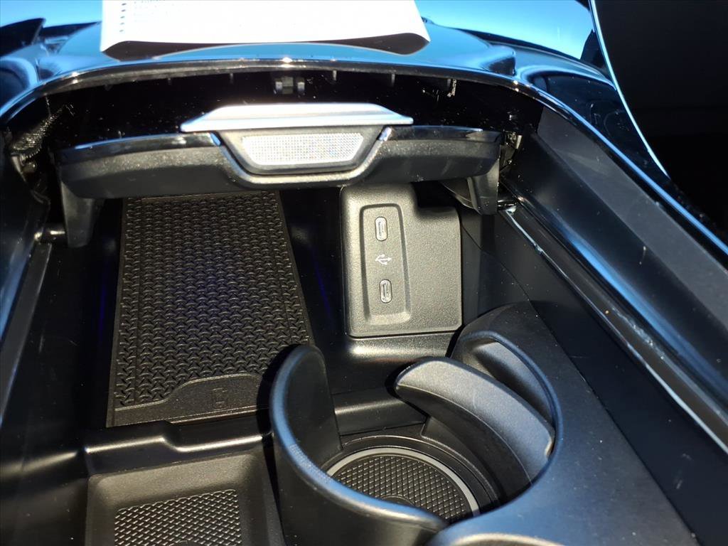 Used 2026 Black Mercedes-Benz GLC 300 image 19