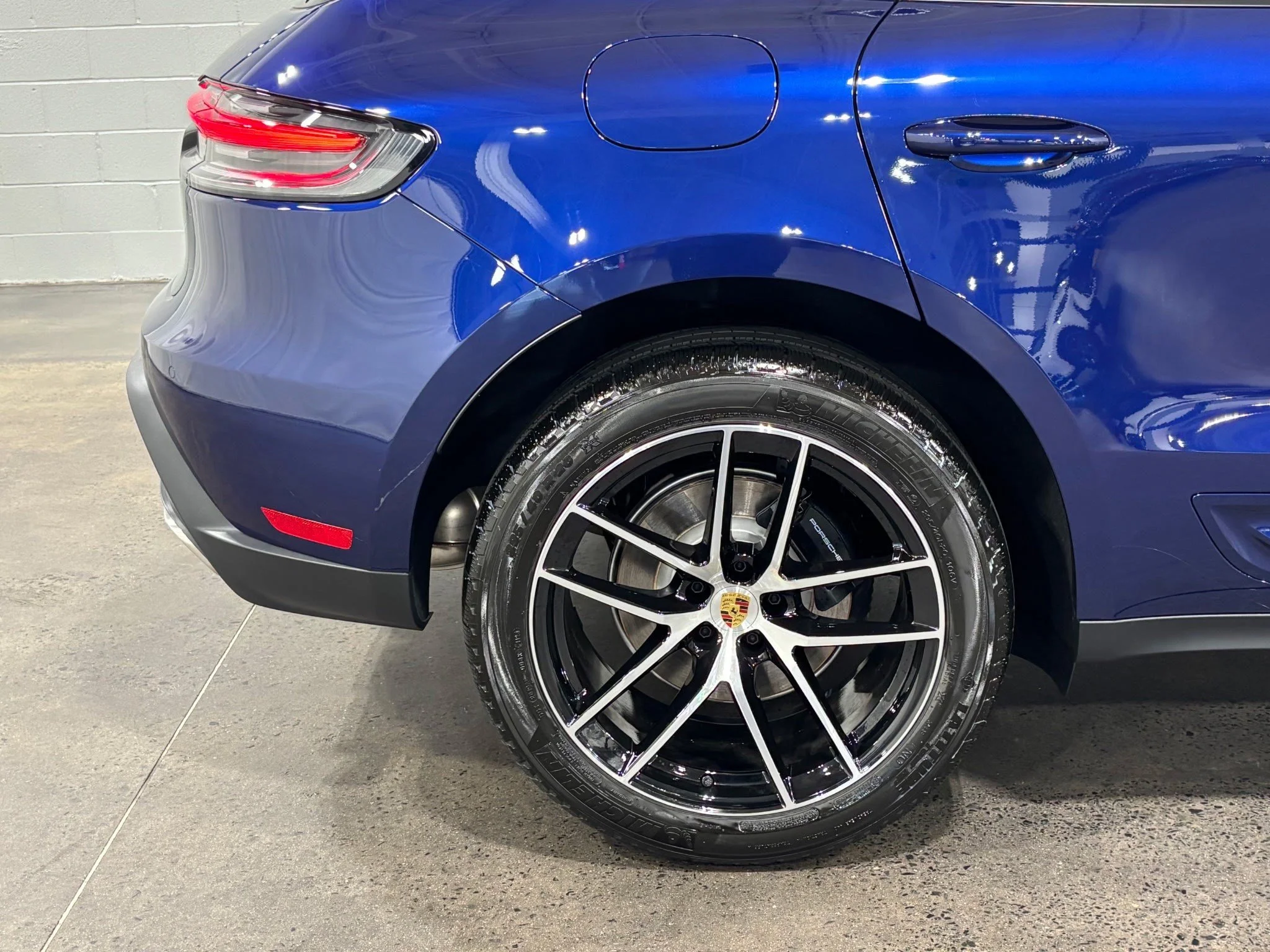 New 2026 Gentian Blue Metallic Porsche  image 36