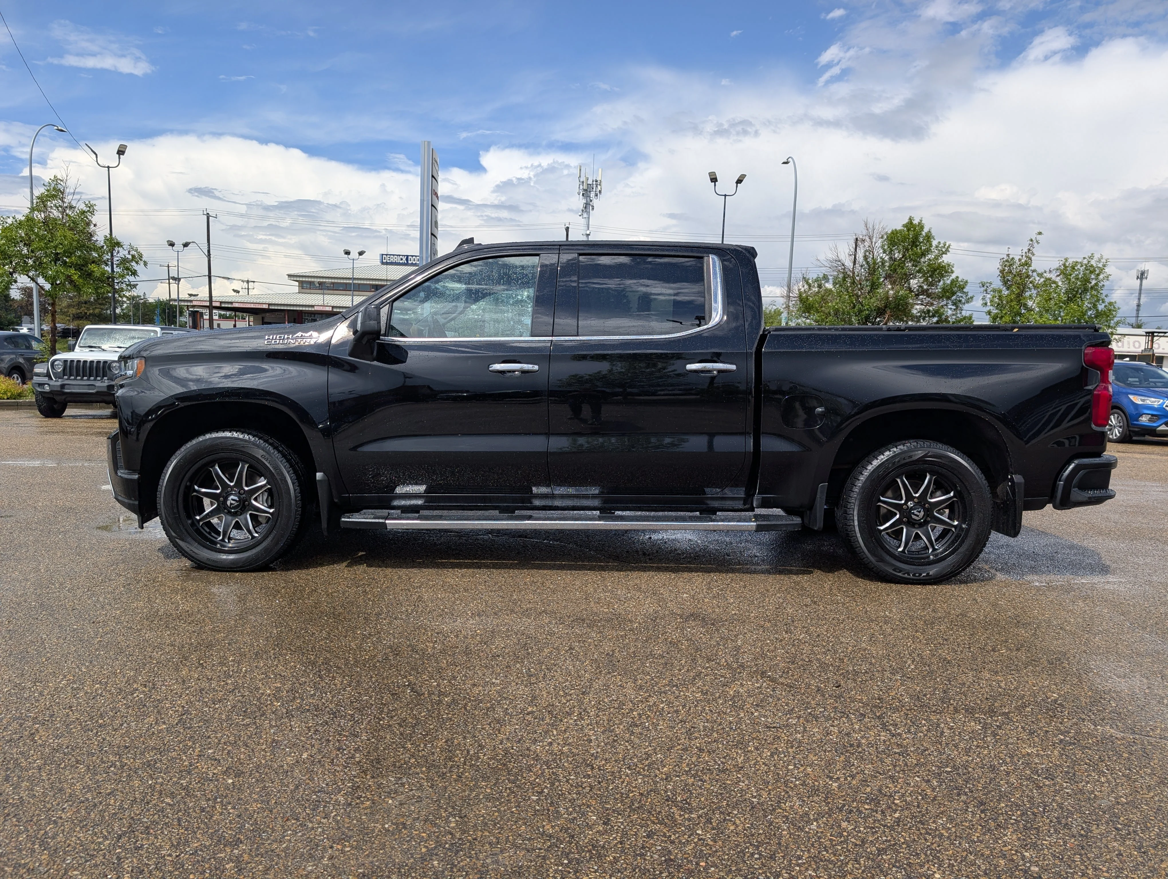 Used 2020 Black Chevrolet High Country image 3