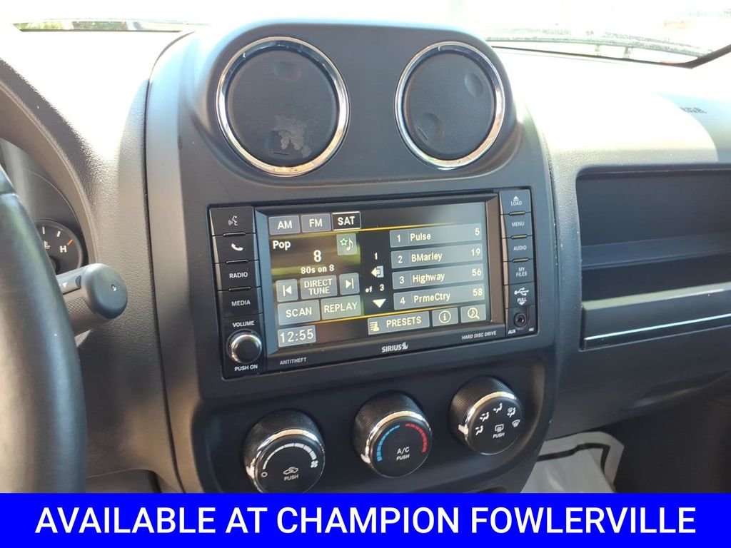 Used 2016 Black Jeep Latitude image 17