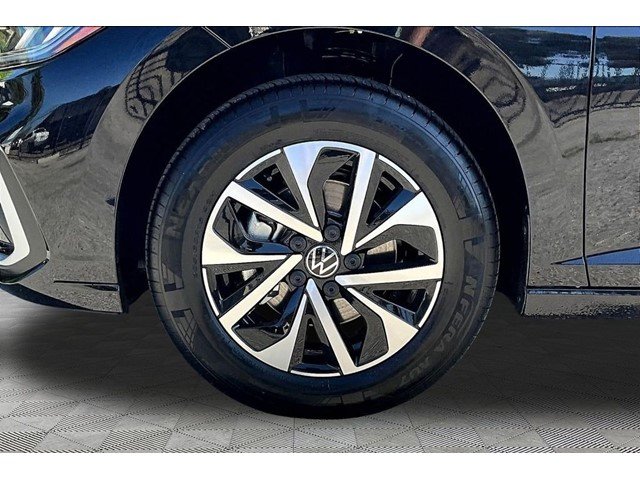 New 2026 Deep Black Pearl Volkswagen 1.5T S image 30