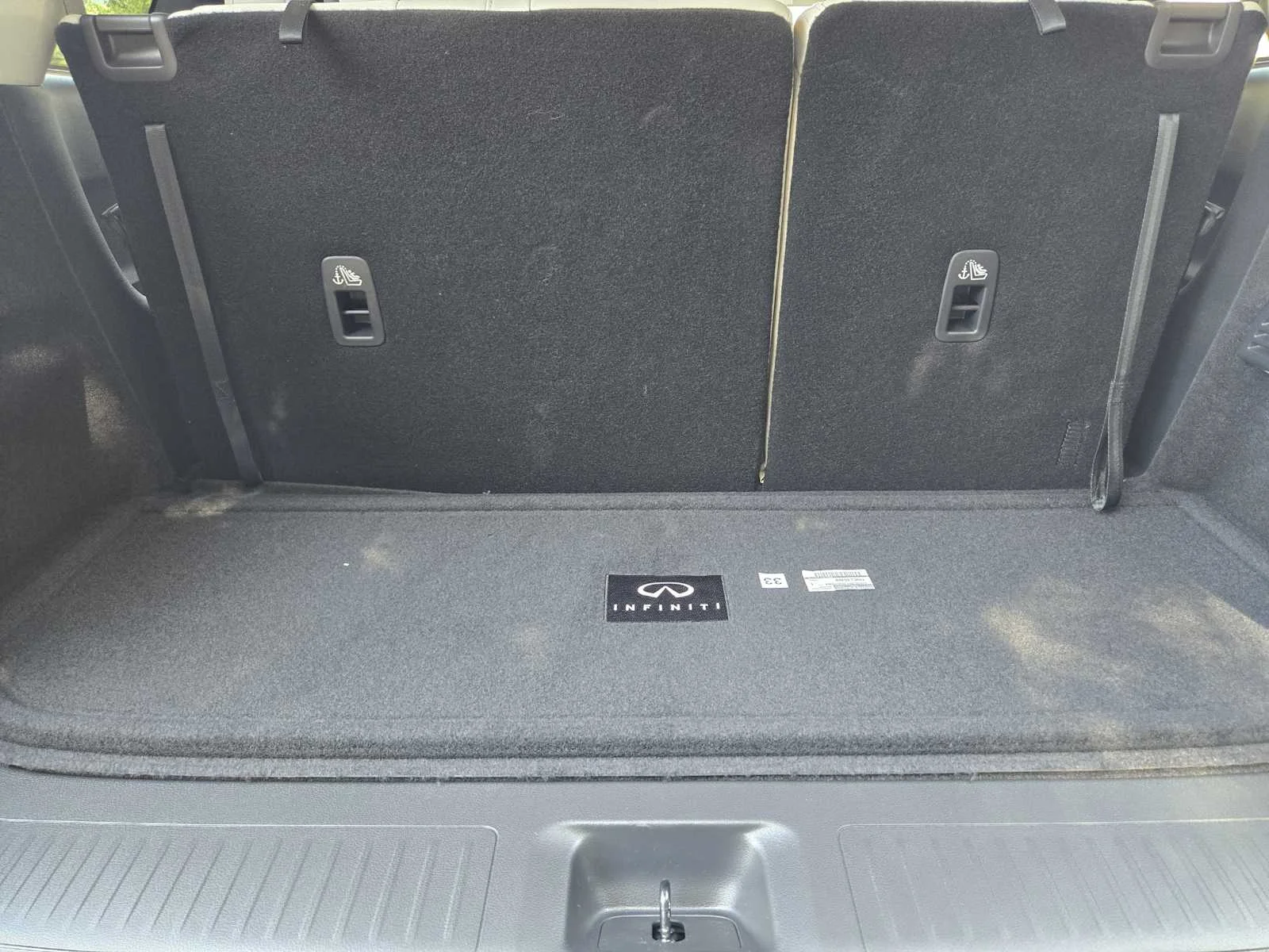 New 2027 MINERAL BLACK INFINITI Luxe AWD image 24