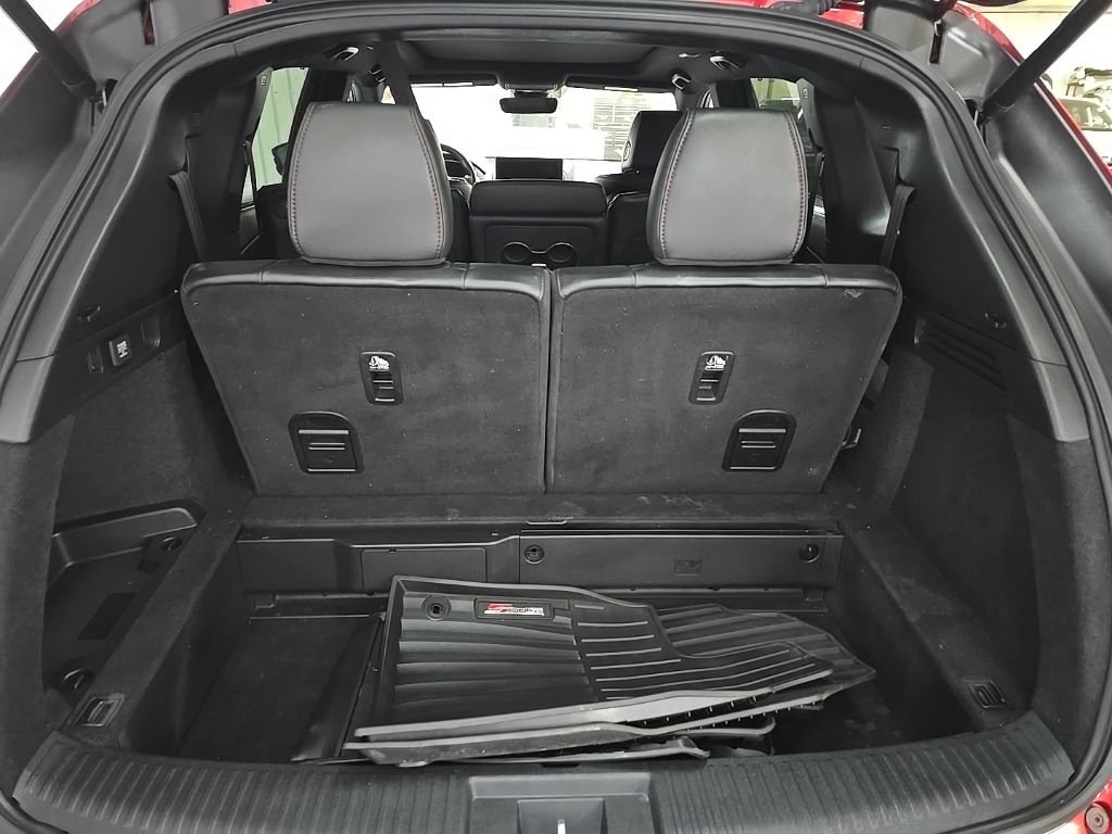 Used 2022 Red Acura Type S image 12