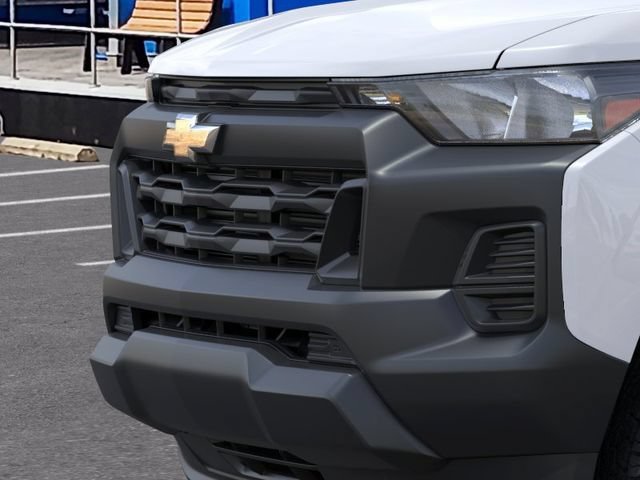 New 2026 Summit White Chevrolet WT image 13