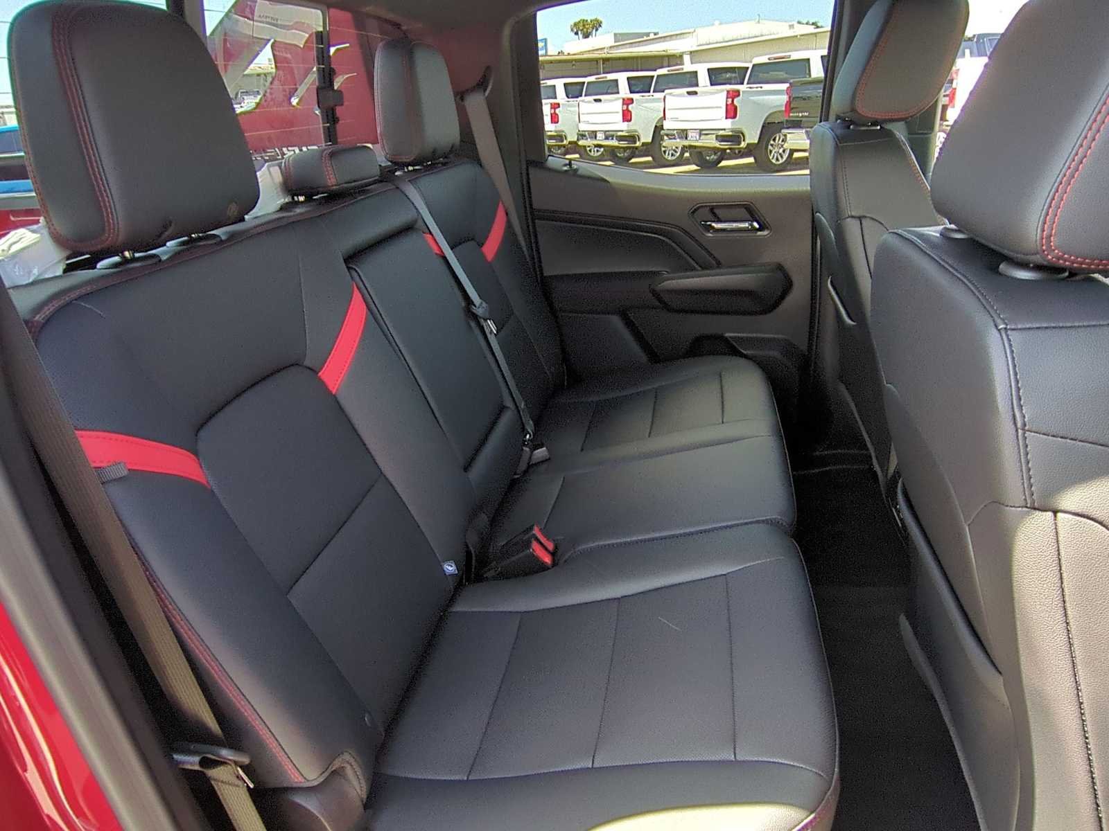 2026 Chevrolet Colorado Z71 - Photo 26