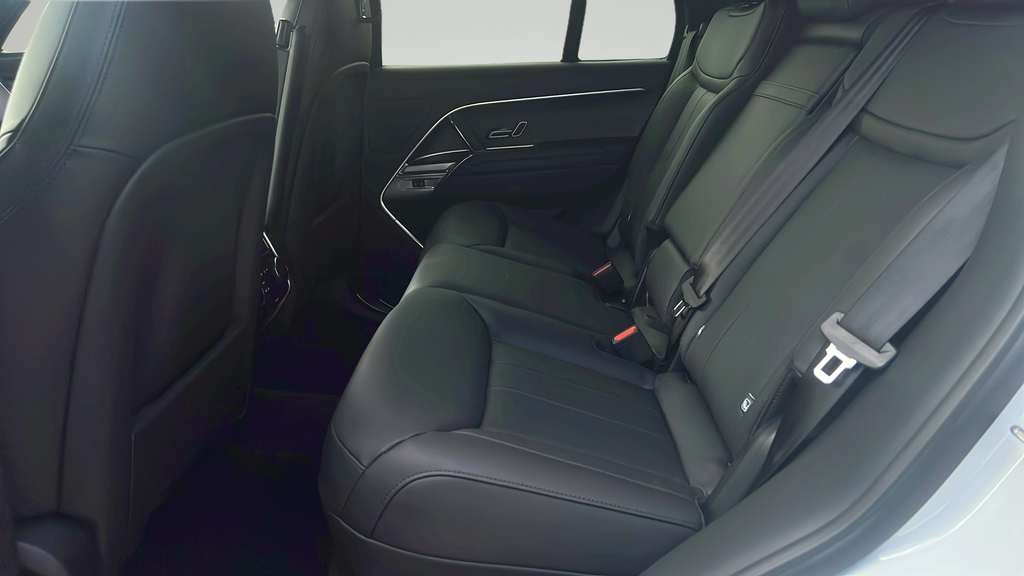 New 2027 White Land Rover SE image 14