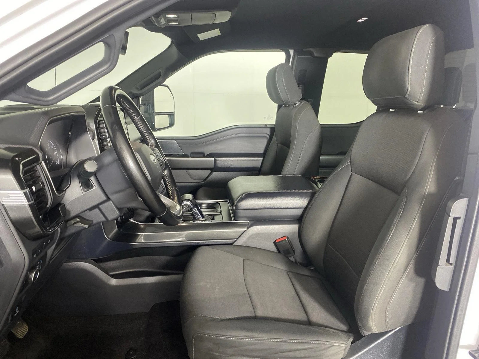 Used 2021 Oxford White Ford XLT image 20