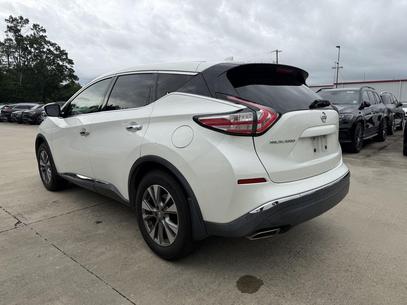 Used 2017 Pearl White Nissan S image 18