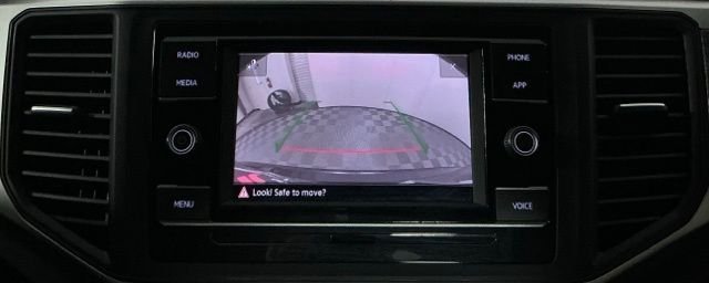 Used 2022 Black Volkswagen 2.0T SE image 18