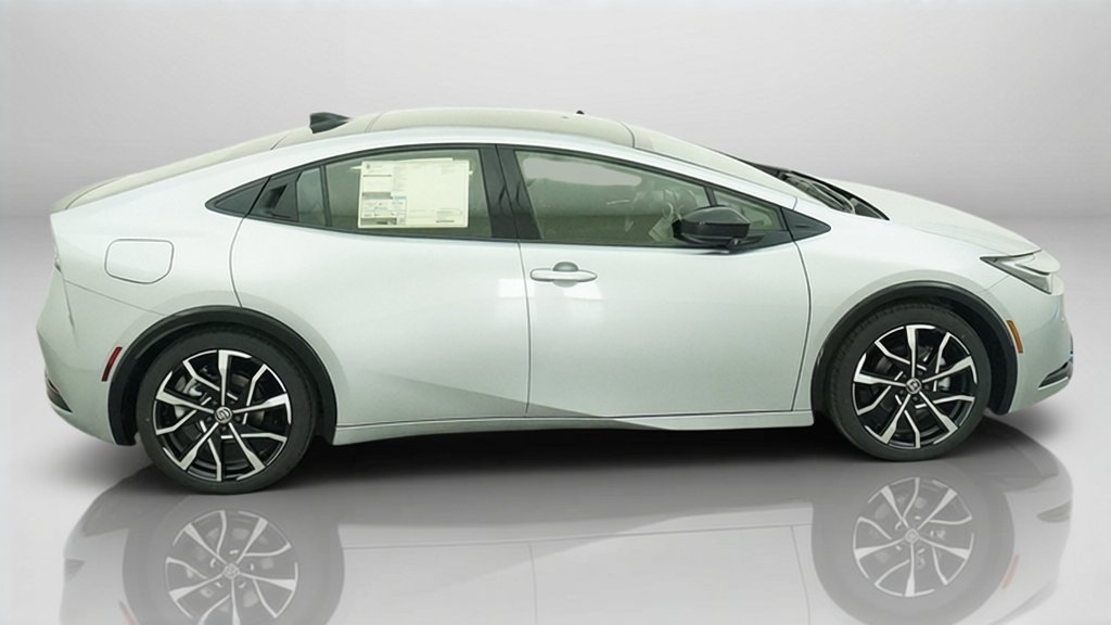 New 2026 Cutting Edge Toyota XSE image 7