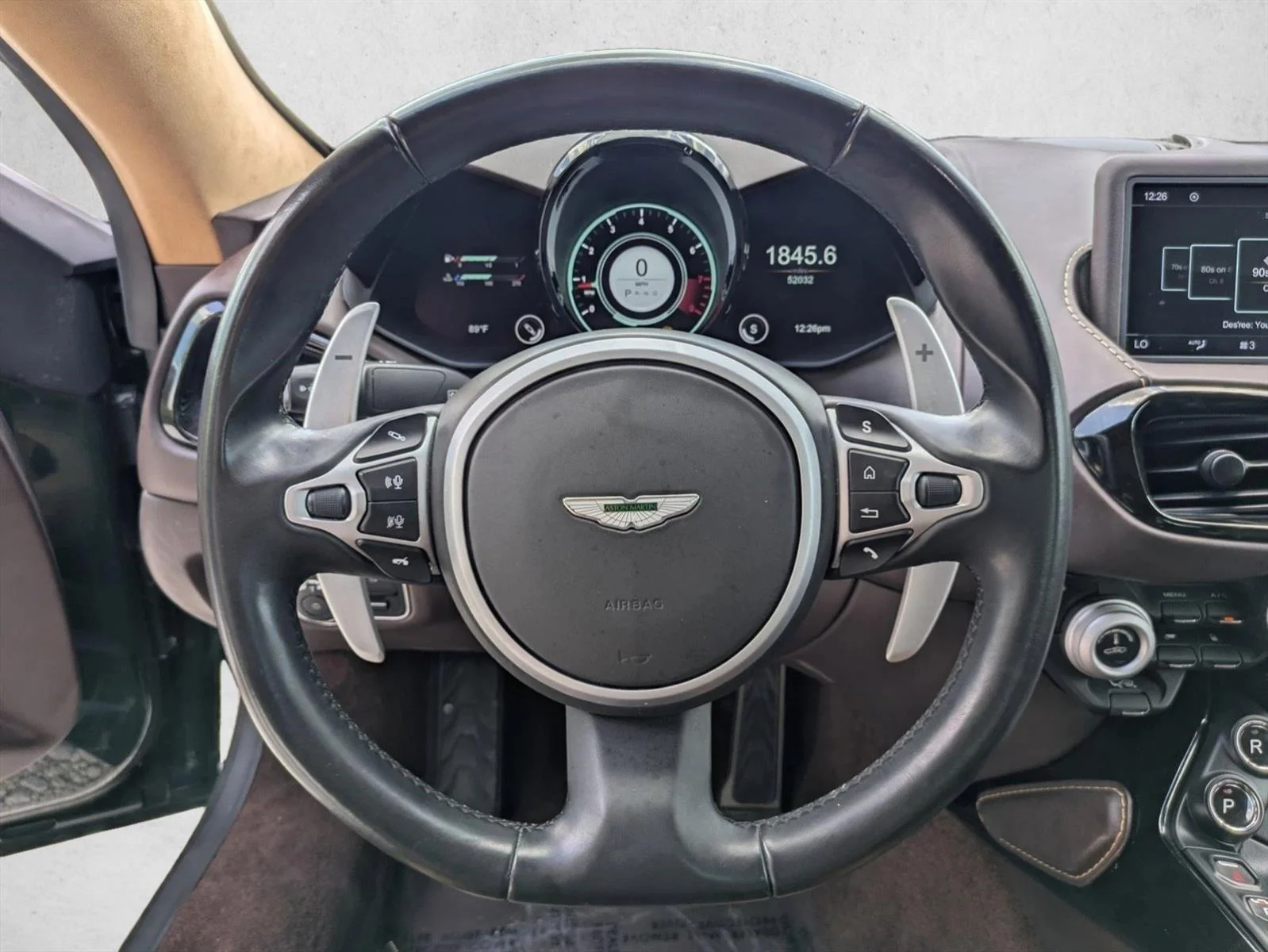 Used 2021  Aston Martin  image 17