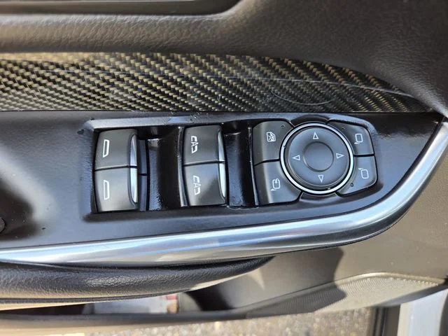 Used 2022 White Cadillac Sport image 25