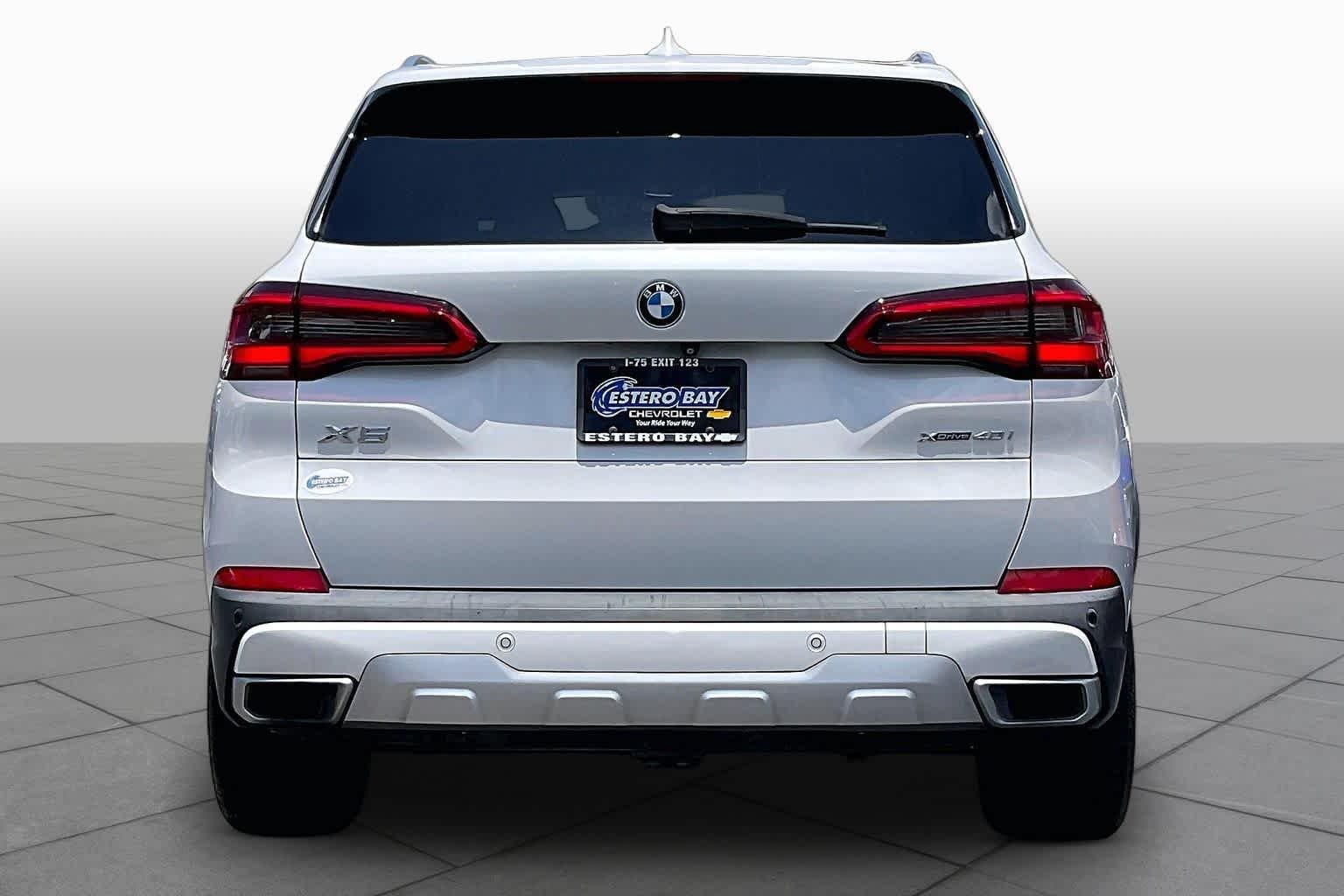 Used 2019 Mineral White Metallic BMW xDrive40i image 5