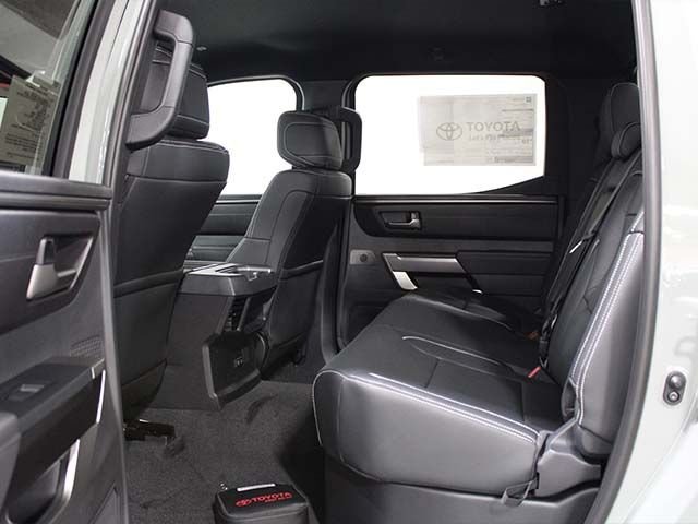 2026 Toyota Tundra SR5 - Photo 7