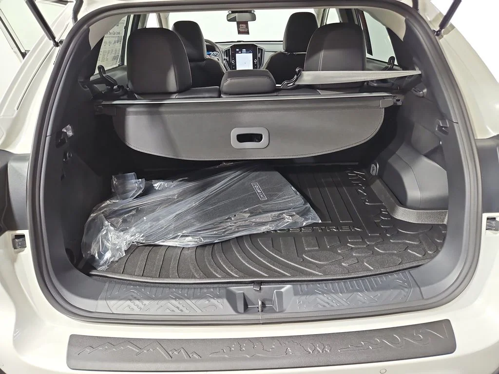 New 2026 CRYSTAL WHITE PEARL Subaru Limited Hybrid image 23