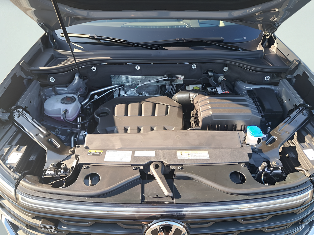 New 2025 Gray Volkswagen 2.0T SEL Premium R-Line image 19