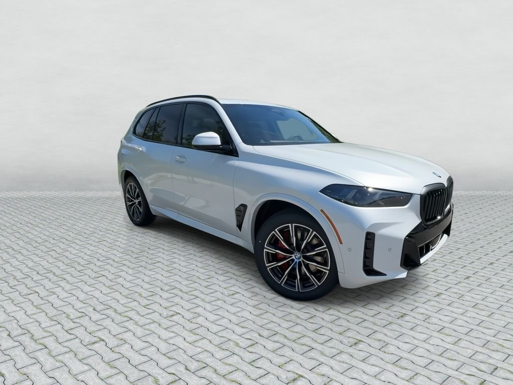 New 2026 Mineral White Metallic BMW xDrive40i image 2