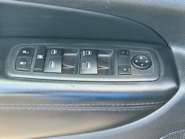 Used 2022 Black Jeep Laredo X image 23