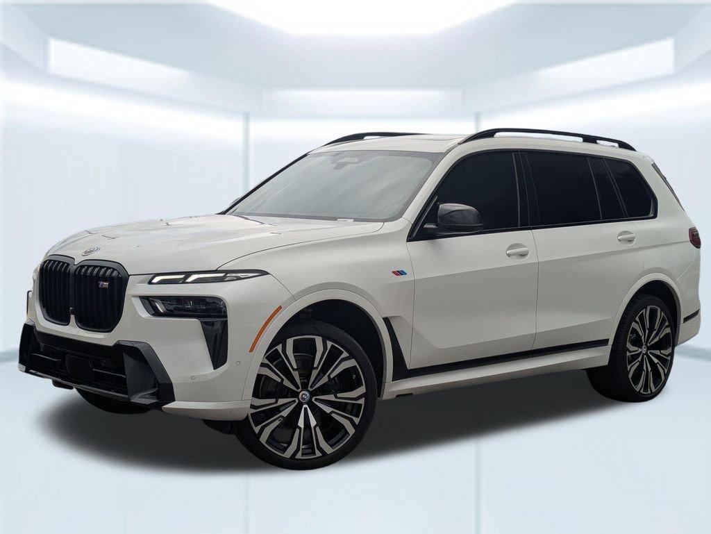2023 BMW X7 M60i's photo