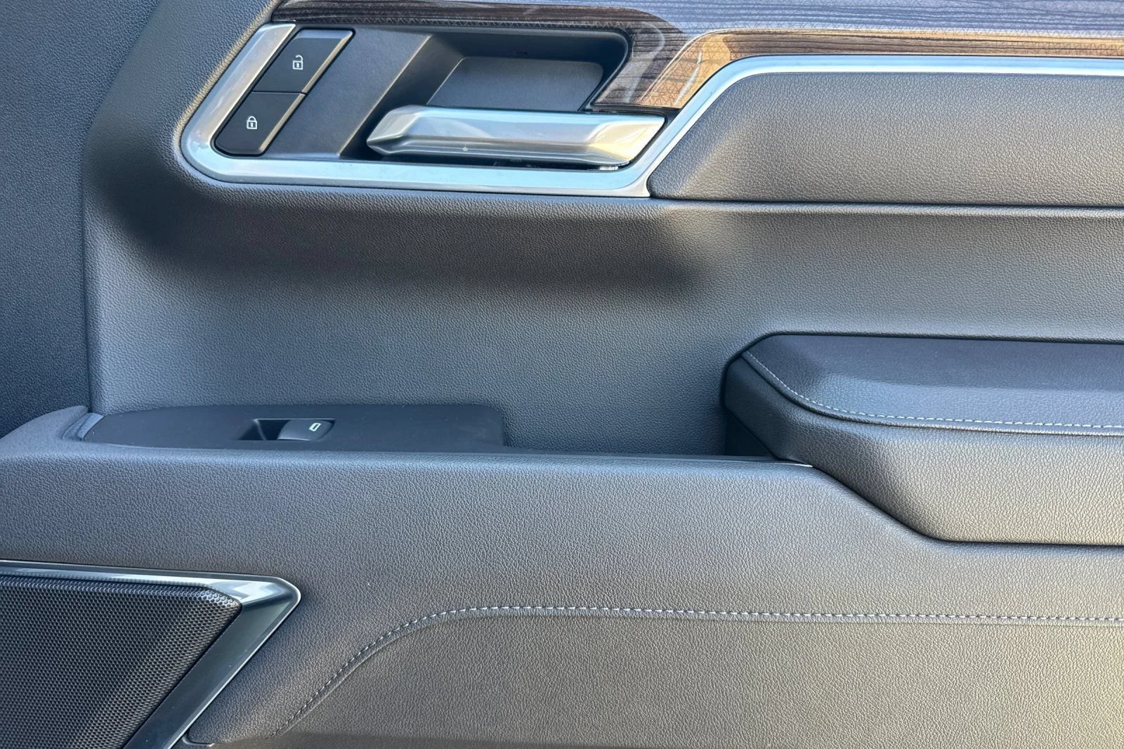 2026 Chevrolet Silverado 1500 LT - Photo 18