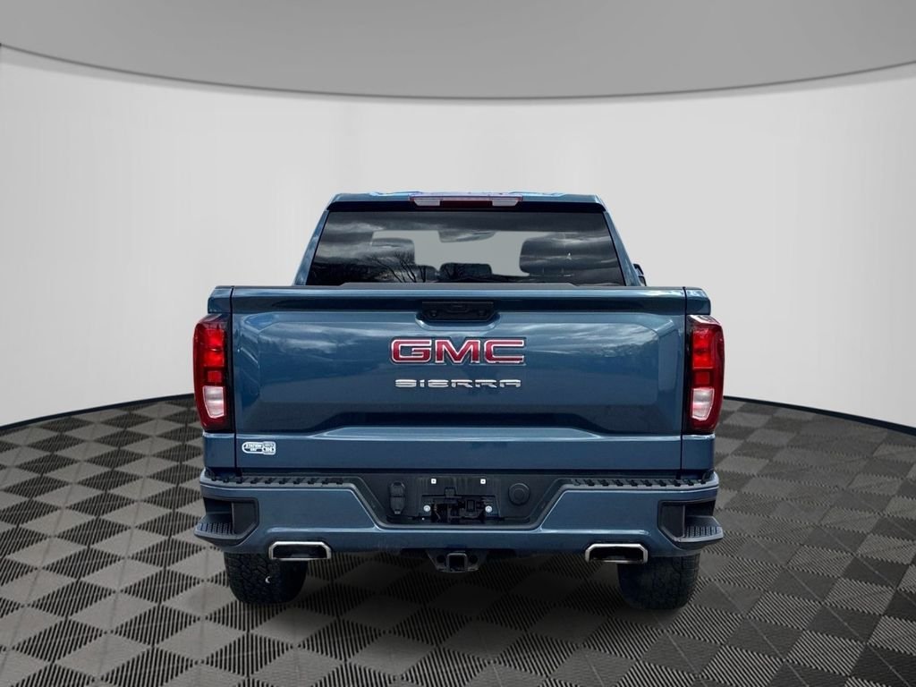 Used 2024  GMC Elevation image 6