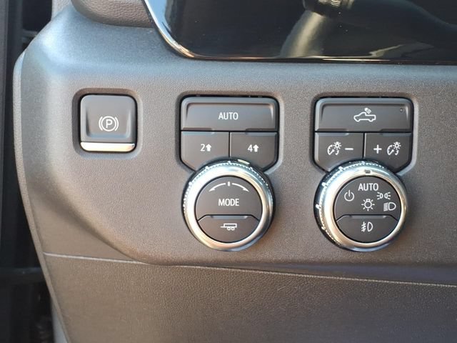 Used 2024 Sterling Metallic GMC Elevation image 13