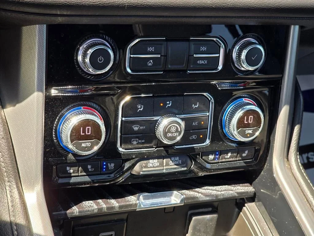 Used 2023 Sterling Metallic GMC Denali image 19