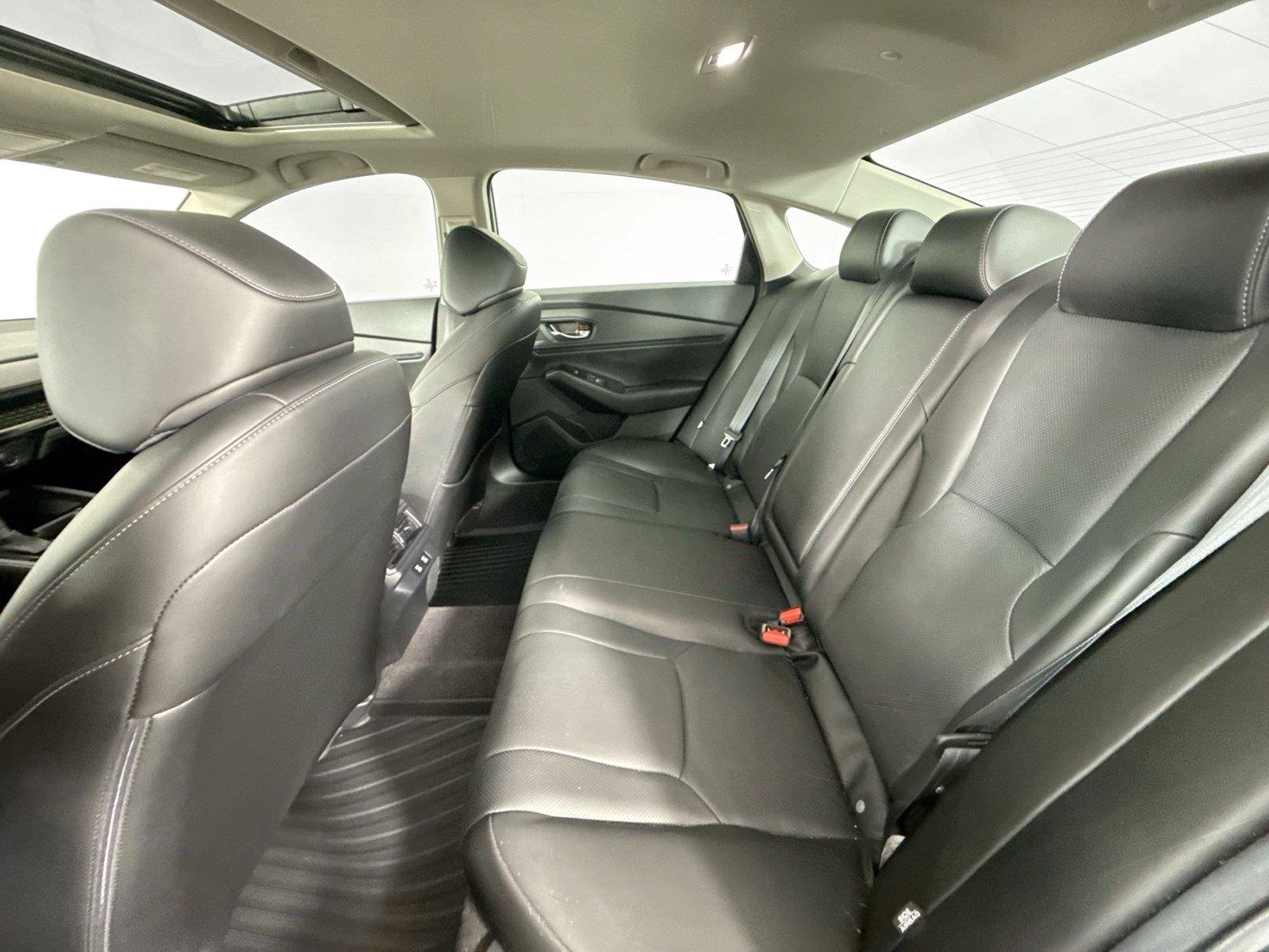 Used 2024 Meteorite Gray Metallic Honda Touring image 30
