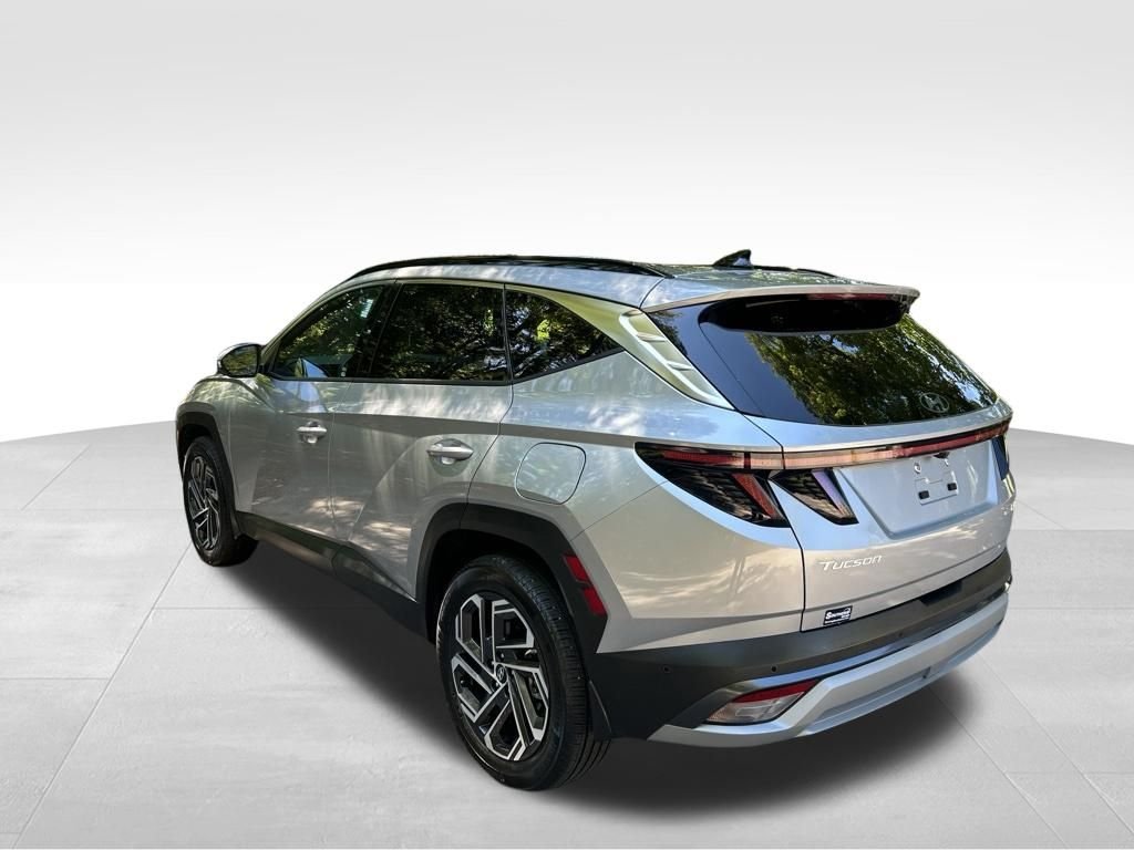 Used 2025 Silver Hyundai Limited image 3