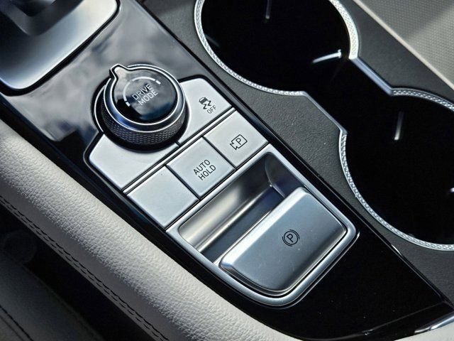 2025 GENESIS G70 Standard - Photo 31