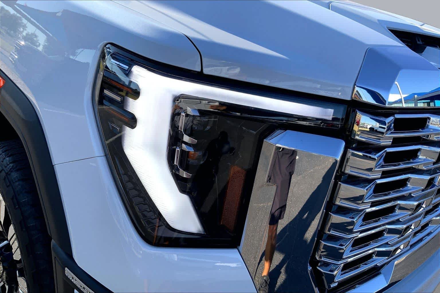 Certified Used 2026 Glacier White Tricoat GMC Denali image 55