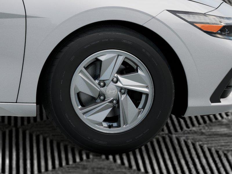 2026 Hyundai Elantra — photo 8