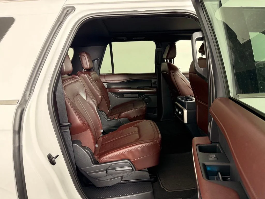 Used 2024 White Ford Limited image 24