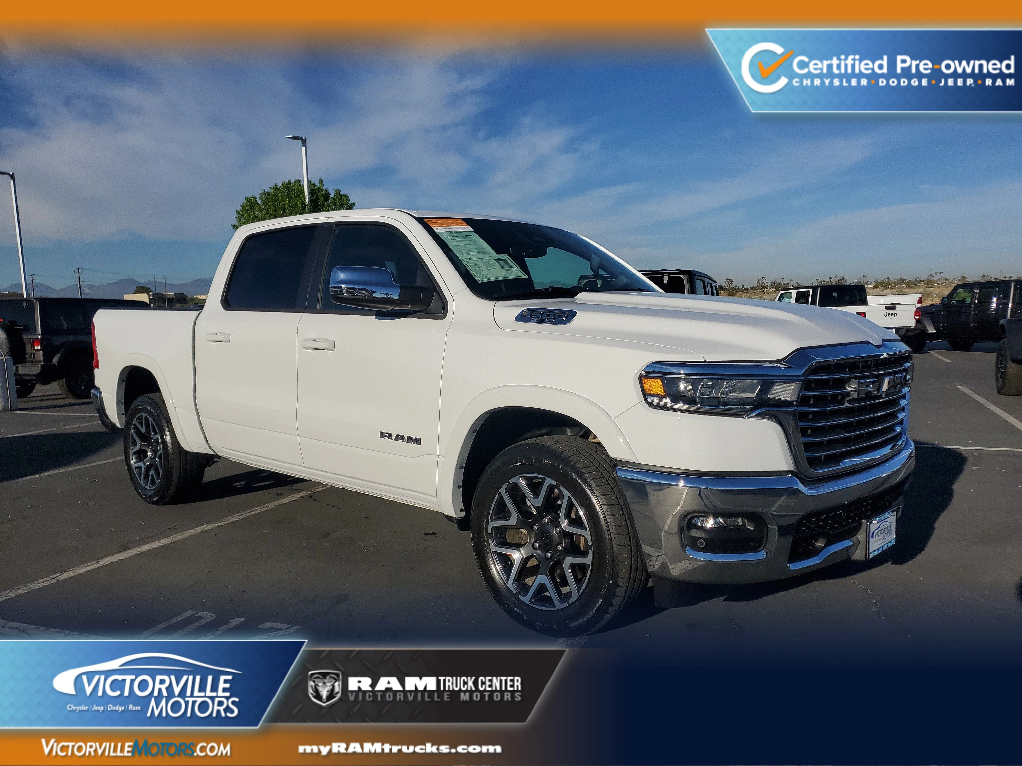 2025 RAM 1500 Laramie Crew Cab 4WD