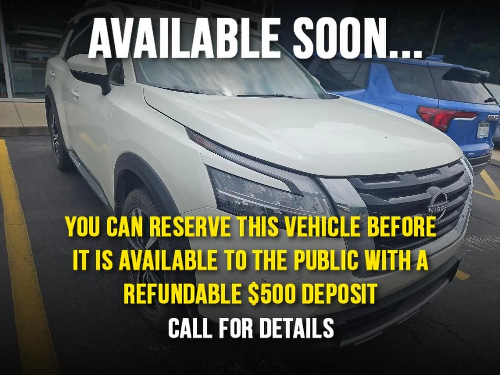 2023 Nissan Pathfinder Platinum 4WD's photo