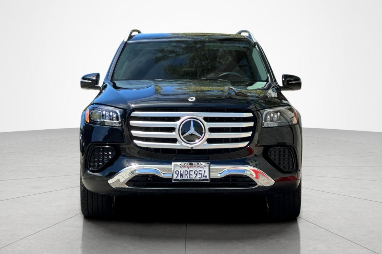 Used 2026 Black Mercedes-Benz GLS 450 image 8