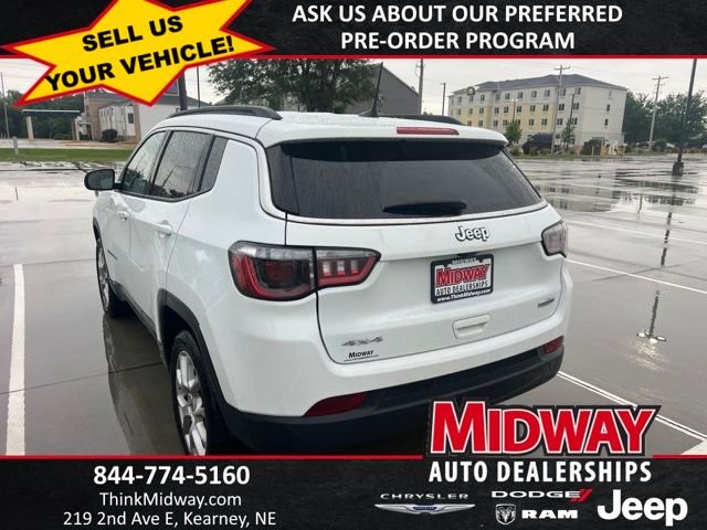 Certified Used 2024 White Jeep Latitude Lux image 7