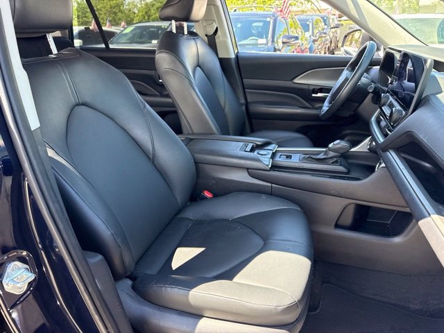 Used 2025 Blue Toyota XLE image 14
