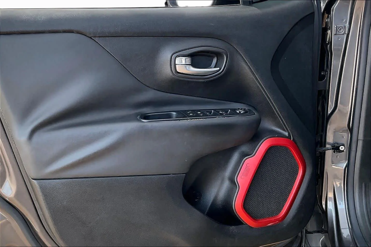 Used 2016 Granite Crystal Metallic Clearcoat Jeep Trailhawk image 22