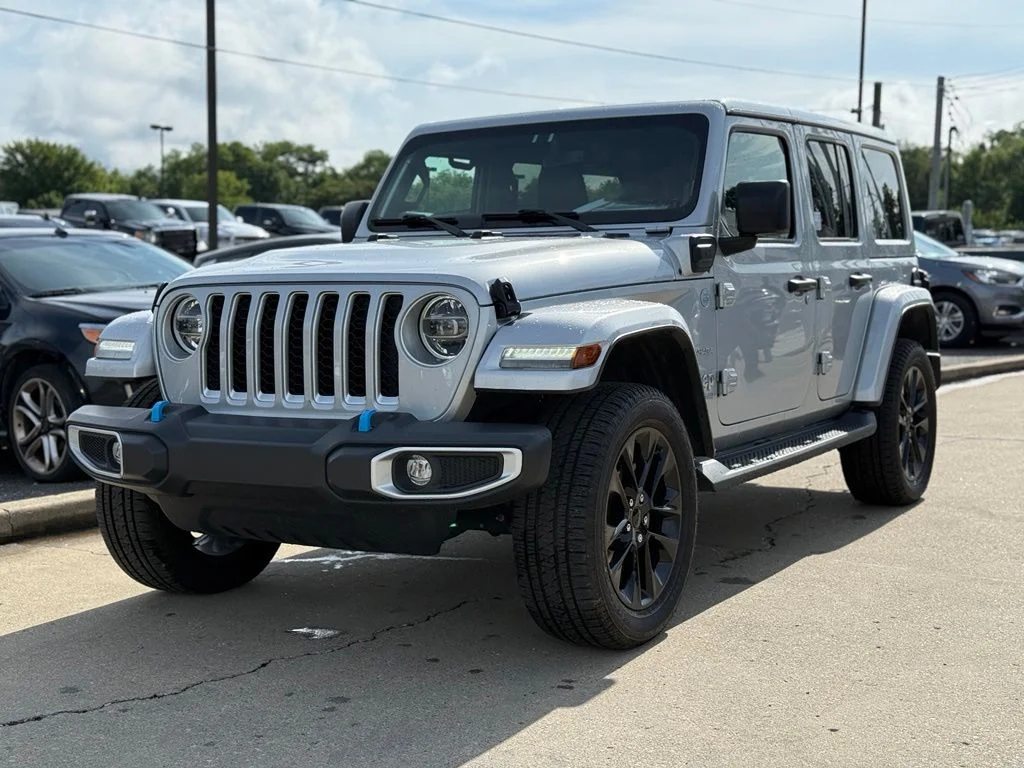 Used 2022 Silver Jeep Unlimited Sahara 4xe image 9