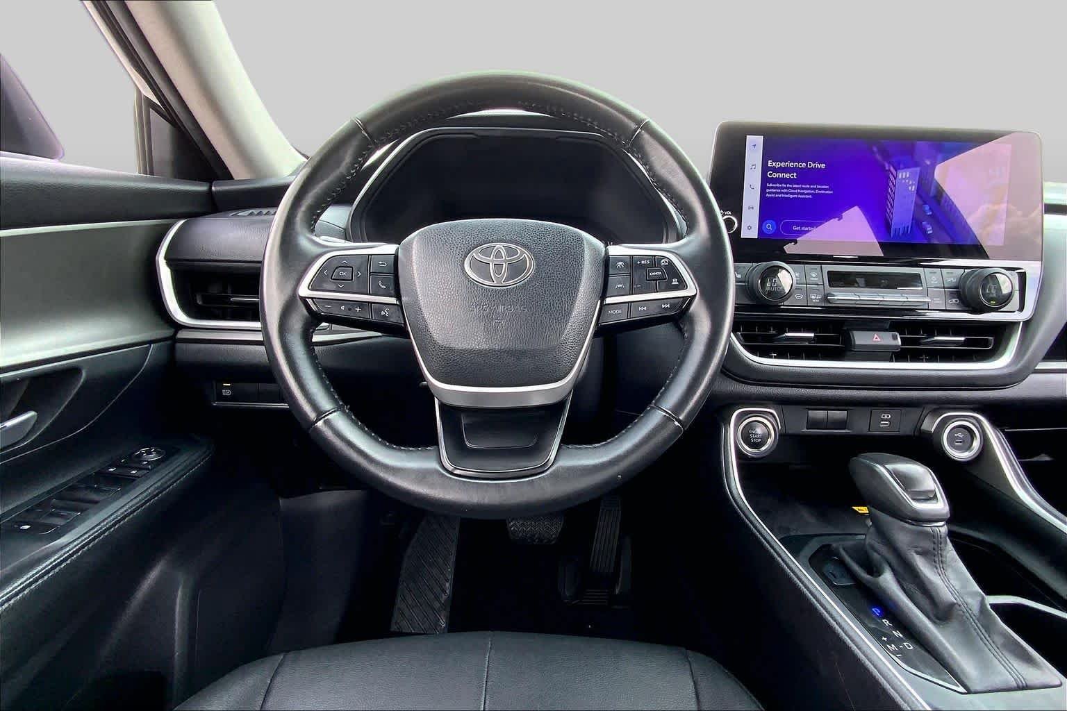 Used 2025 Midnight Black Metallic Toyota XLE image 6