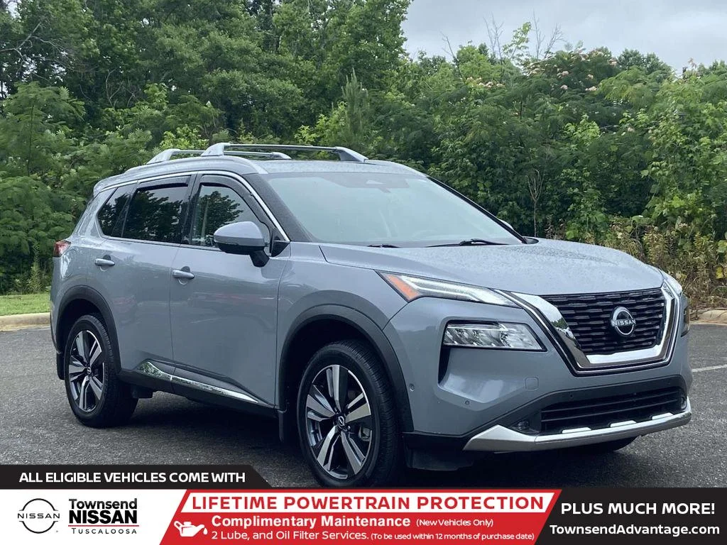 2022 Nissan Rogue Platinum FWD's photo