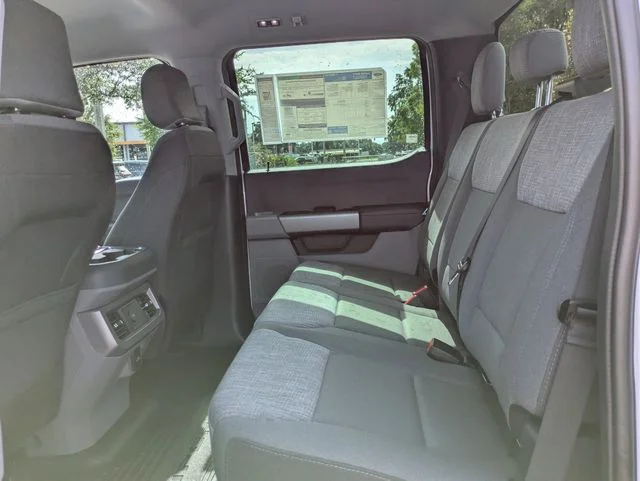 New 2026 Oxford White Ford F-250® XLT image 15