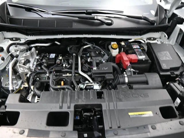 New 2025 White Nissan SR image 31