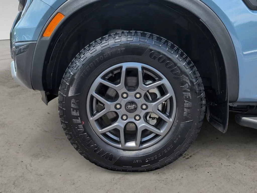 Used 2025 Gray Ford XLT image 26