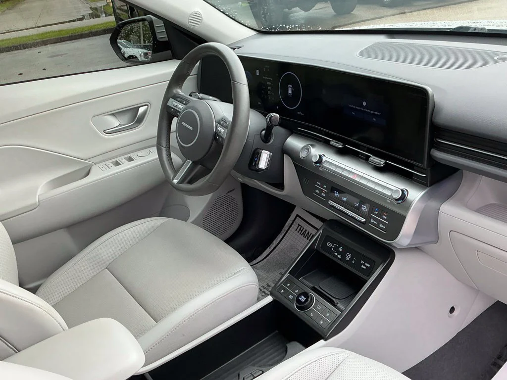 Used 2025 Gray Hyundai Limited image 17
