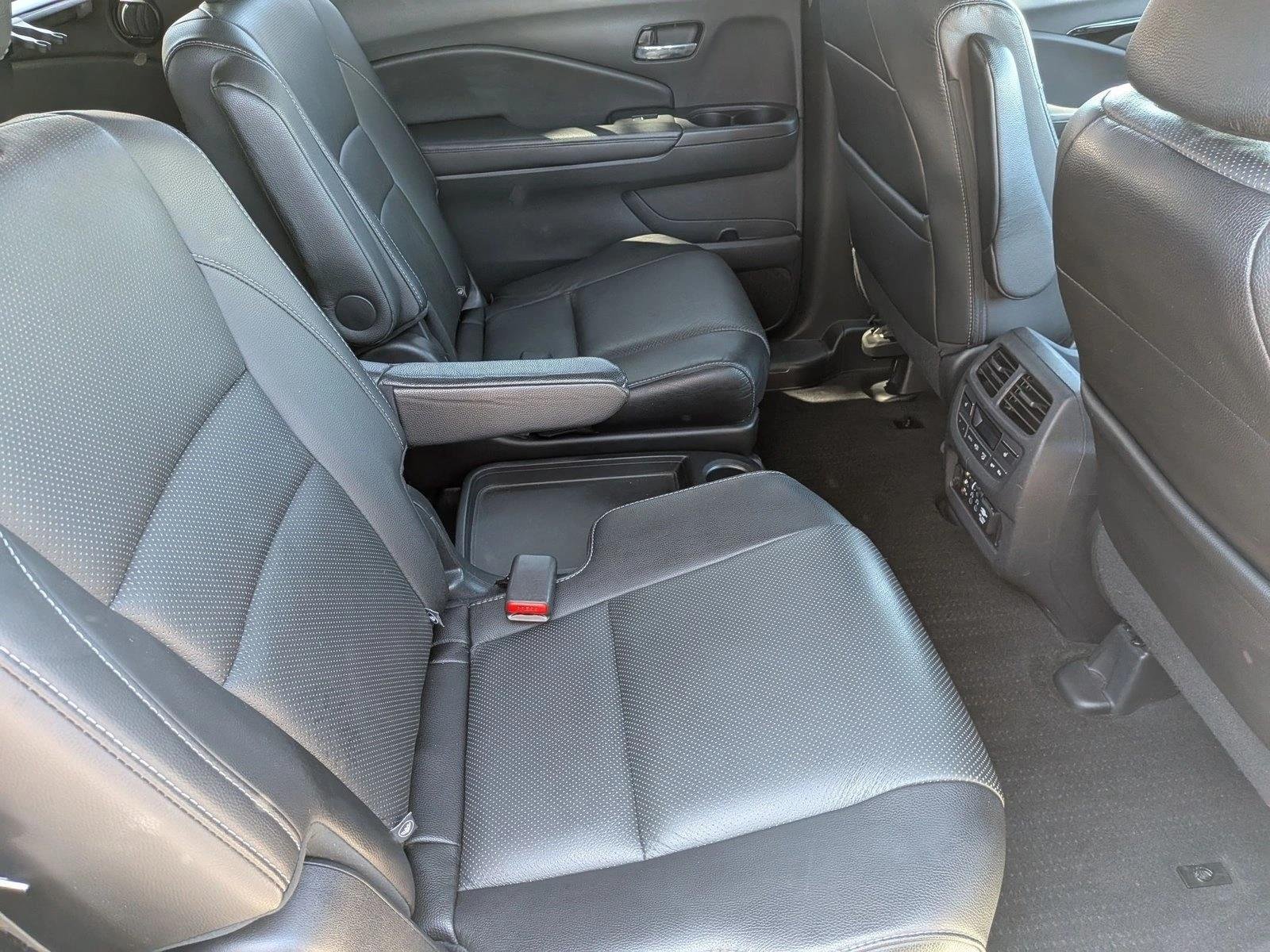Used 2017 White Honda Elite image 19