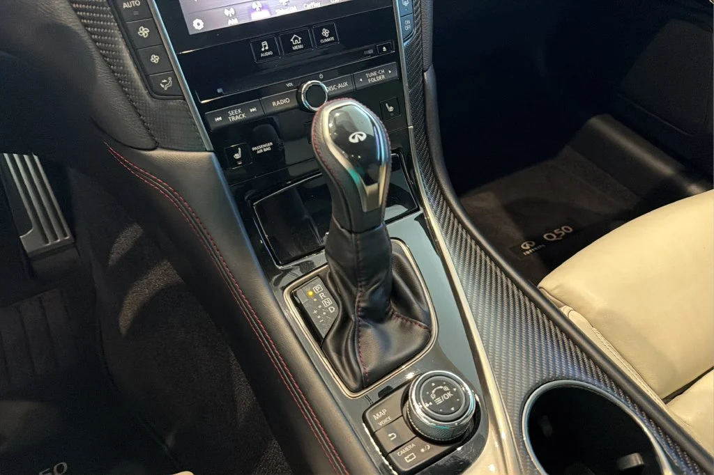 Used 2023 Black INFINITI Red Sport 400 image 30