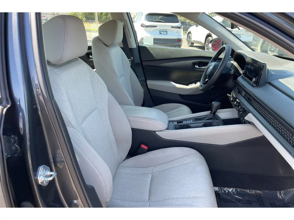 Used 2024 Meteorite Gray Metallic Honda LX image 18