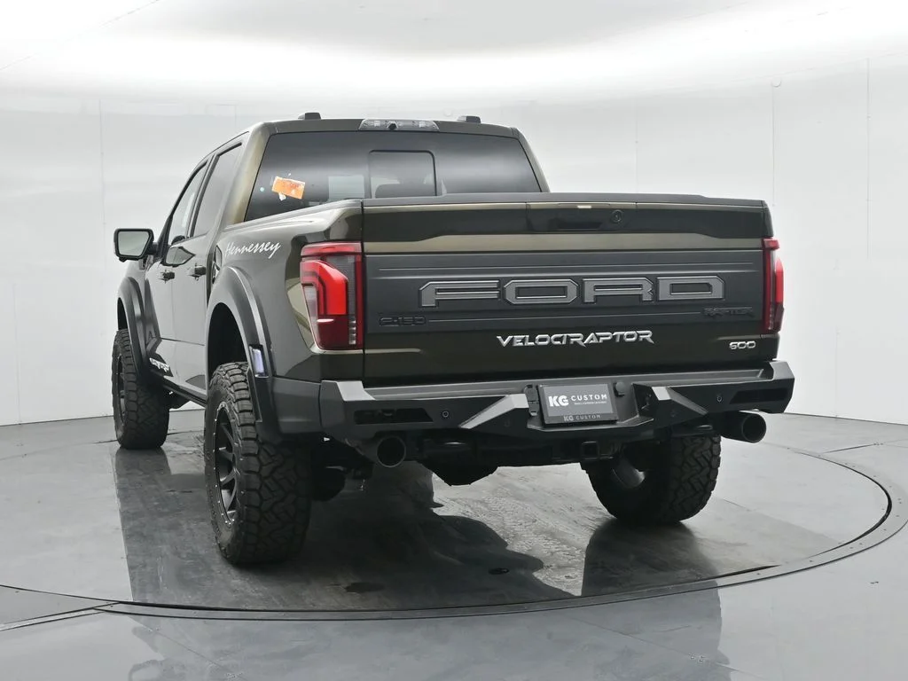 New 2025 Shelter Green Ford Raptor image 31